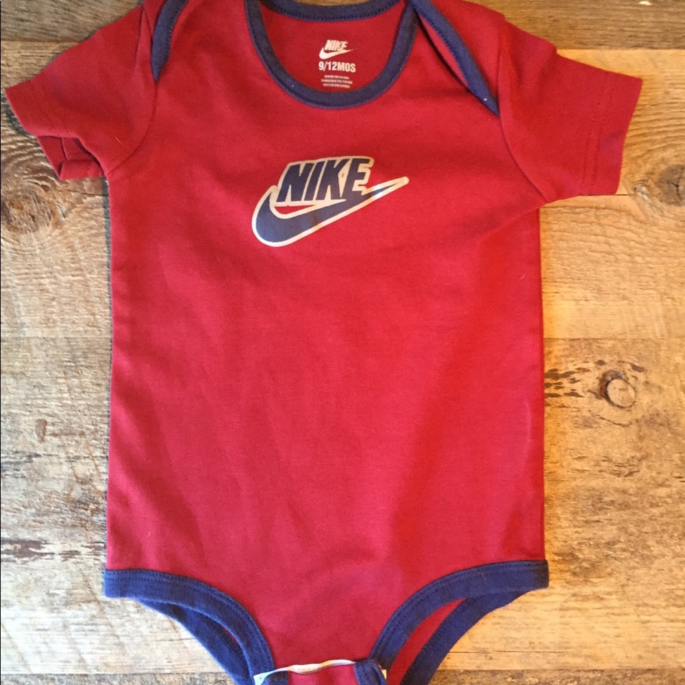 Nike onesie. Size 9/12 Months